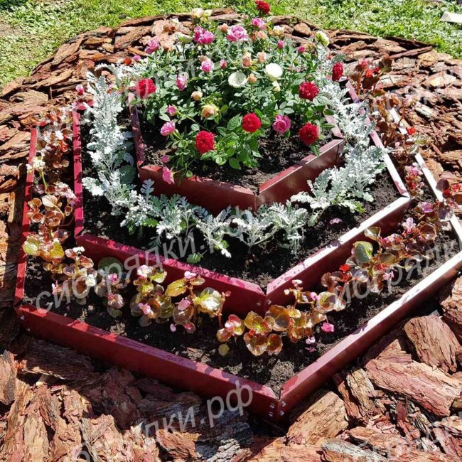 Клумба "Сота" 700 в Чебоксарах